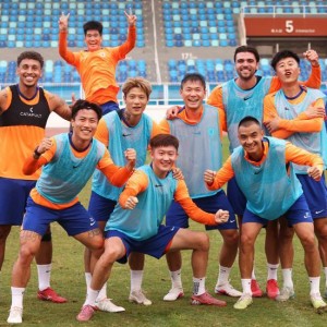 开云体育下载APP-小恒17号 小谢7号！泰山非自家青训仅4将 队史4大射手齐聚大球场